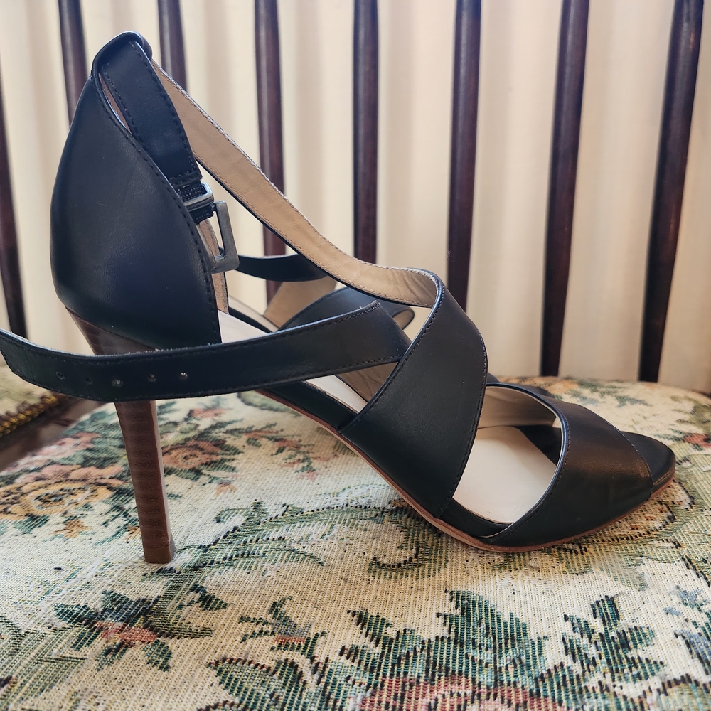 Johnston & Murphy Black Strappy Heels - Picture 4 of 7
